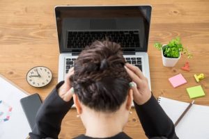 初めてのホームページ作成で費用や維持費、制作依頼の相場について